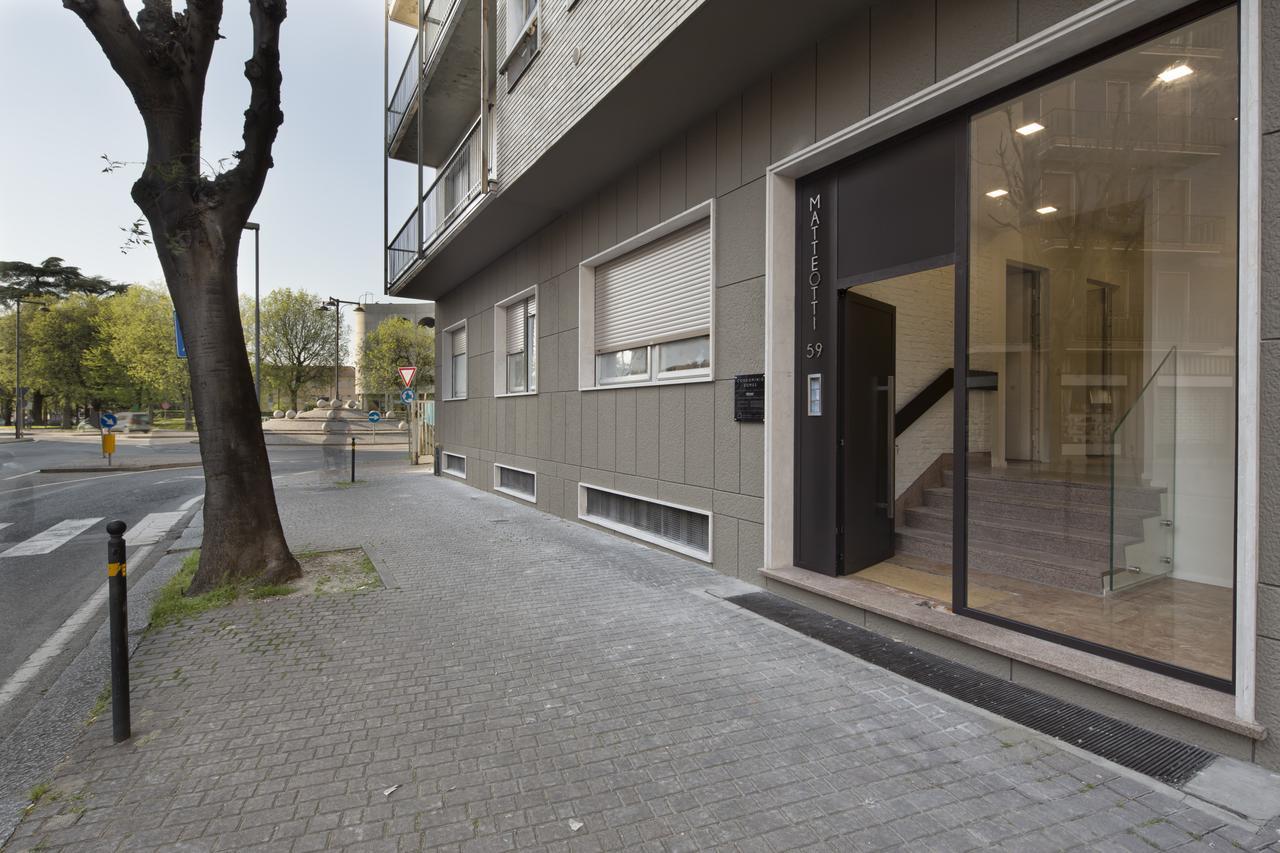 Suite Vogue Stazione Voghera Eksteriør bilde